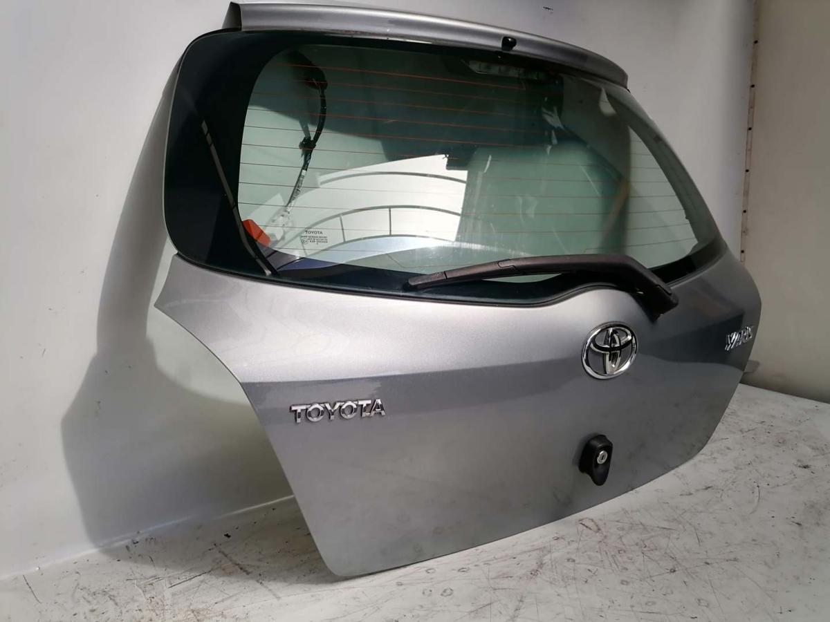 Toyota Yaris XP9 original Heckklappe mit Heckscheibe Silber Bj.2006